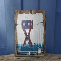 Leuchtturm Hafen Sassnitz Auf Rügen | Holzdruck Treibholz von Meergeschenke
