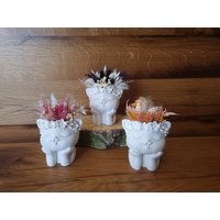 Blumenkätzchen, Blumenmädchen, Raysin, Trockenblumen, Geschenk, Dekoration, Handgefertigt, Unikat Blumenkätzchen, Blumenmädchen, Raysin, Trockenblumen, Geschenk, Dekoration, Handgefertigt, Unikat von Meerzwirn