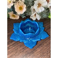 Funkelnder Blauer Lotus Blume Flammenfrei Teelicht Kerzenhalter von MegItYours