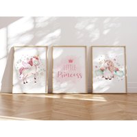 Meinbaby123® 3Er Set Din A4 Einhorn Bilder Kinderzimmer | Poster Deko Babyzimmer Wandbilder | Einhorn V2 von MeinBaby123Shop