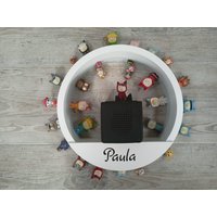 Regal Wundervoll 4 Größen Für Deine Toniebox Tonies Mit Namen & Farbwunsch Im Zeitlosen Design Aufbewahrung Tonieregal Figuren Musikbox Baby Regal Wundervoll 4 Größen Für Deine Toniebox Tonies Mit Namen & Farbwunsch Im Zeitlosen Design Aufbewahrung Tonieregal Figuren Musikbox Baby von MeinHerzDeinHerz