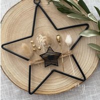 Schwarzer Metallstern Mit Trockenblumen | Weihnachten Türkranz Weihnachtsdeko Advent Fensterkranz Trockenblumenkranz Stern Schwarzer Metallstern Mit Trockenblumen | Weihnachten Türkranz Weihnachtsdeko Advent Fensterkranz Trockenblumenkranz Stern von MeineGoldstuecke
