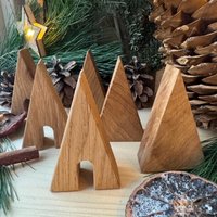 Handgefertigte Tannenbäume Aus Eichenholz, Deko Für Zuhaus, Tischdeko, Perfekt Kerzenständer Raysin, Unikate, Ideal Auch Als Geschenk von MeineHolzWerkstatt