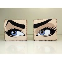 Buchstützen Bookends Ziegelstein Backstein Pop Art Regaldeko Skulptur Comic Upcycling Blaue Augen von MeineSonnigeART