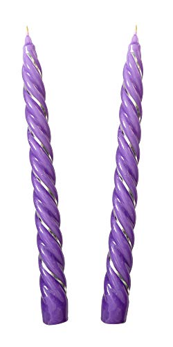 Auswahl Farbe + Menge - silber verzierte Spiralkerze Spitzkerze Stabkerze Renaissancekerze Tafelkerze Leuchterkerze ca. Ø 22 x 220 mm gedreht hier: 2 Kerzen lila (matt) / silber von Meissner-Handel