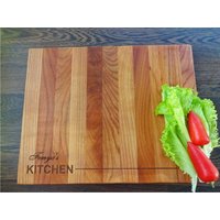 Personalisiertes Schneidebrett Handgefertigt, Monogram. Hochzeitsgeschenk, Benutzerdefinierte Schneidebrett, Hochzeitsgeschenke Personalisiertes Schneidebrett Handgefertigt, Monogram. Hochzeitsgeschenk, Benutzerdefinierte Schneidebrett, Hochzeitsgeschenke von MeisterAlgis