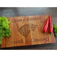 Personalisiertes Schneidebrett Handgefertigt, Personalisiertes Hochzeitsgeschenk, Benutzerdefinierte Schneidebrett. Familienmonogramm von MeisterAlgis