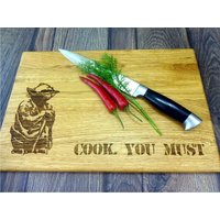 Personalisiertes Schneidebrett Handgefertigt, Personalisiertes Hochzeitsgeschenk, Cook You Must. Geschenk Für Ihn Personalisiertes Schneidebrett Handgefertigt, Personalisiertes Hochzeitsgeschenk, Cook You Must. Geschenk Für Ihn von MeisterAlgis