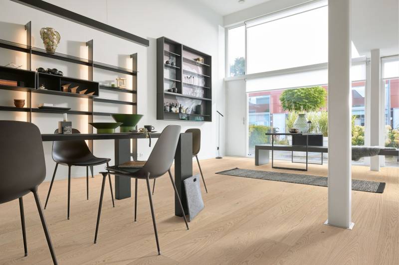 MEISTER Holzboden Natureflex HD 100 2200 x 210 x 8 mm 20014 Eiche lebhaft cremeweiß gebürstet ultramattlackiert von Meisterwerke