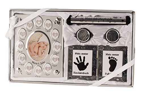 Mel O Design Babyset in silber inklusive Bilderrahmen mein erstes Jahr, 2 Dosen für Milchzähne und Haare, Röhre für Geburtstagsurkunde und Gips für Hand und Fußabdruck 26x44 cm Mel O Design Babyset in silber inklusive Bilderrahmen mein erstes Jahr, 2 Dosen für Milchzähne und Haare, Röhre für Geburtstagsurkunde und Gips für Hand und Fußabdruck 26x44 cm von Mel O Design