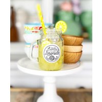 Retro/Vintage Faux Limonade in Einem Einmachglas, Fake Food. Zitrone Dekor, Frühling Sommer Bauernhaus Abgestufte Tablett Cottage Dekor von MelDenver