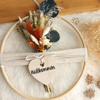 Holzring Mit Trockenblumenstrauß, Holzschild "Willkommen", Herbst Deko, Trockenblumenkranz, Dekoring Herbst, Türkranz, Fensterdeko von Melodieblumenkreativ