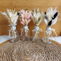 Kleiner Trockenblumenstrauß Mit Vase, Blumen Getrocknete Blumenstrauß, Tischdeko, Hochzeit Deko, Trockenblumen Kleiner Trockenblumenstrauß Mit Vase, Blumen Getrocknete Blumenstrauß, Tischdeko, Hochzeit Deko, Trockenblumen von Melodieblumenkreativ