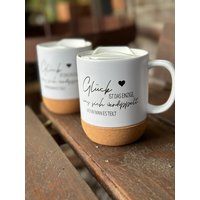 Tasse Mit Korkboden Und Deckel I Glück Schönes Geschenk Liebe von Melskleinestoffelei