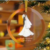 Personalisierte Klare Glasverzierung Erstverheiratete Weihnachtsverzierung 2023 Von Melsy's Illustrationen | Personalisierte von MelsysIllustrations