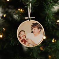 Erinnerung Foto Weihnachtsbaum Dekoration, Stickrahmen, An Geliebte Menschen Ornament von MemoryThreadsUK