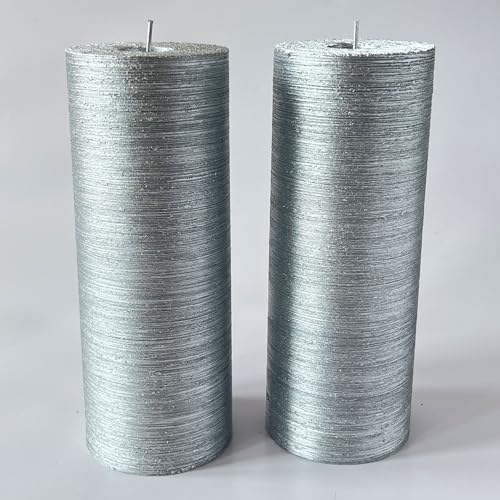Memoward Stumpenkerzen,Kerzen Groß 2er Set,Lange Brenndauer ca.100+ Std,Saubere Verbrennung,Unparfümiert,für Haushalt,Feiern und Gastronomie Deko(7.5 x 20 cm-2er,Silber Metallic horizontaler Streifen) Memoward Stumpenkerzen,Kerzen Groß 2er Set,Lange Brenndauer ca.100+ Std,Saubere Verbrennung,Unparfümiert,für Haushalt,Feiern und Gastronomie Deko(7.5 x 20 cm-2er,Silber Metallic horizontaler Streifen) von Memoward