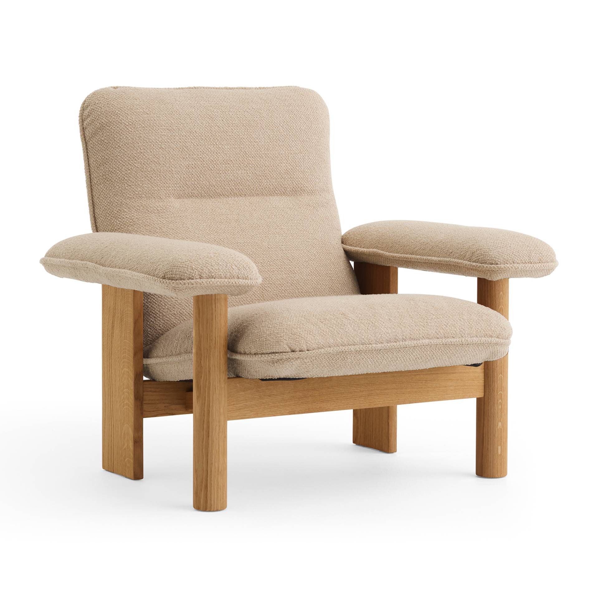 Audo - Brasilia Lounge Chair - beige/Stoff Bouclé 02/BxHxT 96x84x82cm/Gestell Eiche natur von Audo