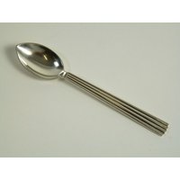 Georg Jensen Besteck - Bernadotte Pattern Kaffeelöffel/Löffel 4 1/4" von MerrittRobinsonStore