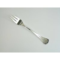 Rosenthal Silberbesteck - Bjorn Wiinblad Romanze/Romantik Fisch Gabel 6 7/8" Rosenthal Silberbesteck - Bjorn Wiinblad Romanze/Romantik Fisch Gabel 6 7/8" von MerrittRobinsonStore
