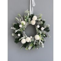 Weihnachtskranz Für Haustür - Winterfester Laubkranz, Festliche Weihnachtsdekoration, Türkranz Das Haus von MerryMarketDecor