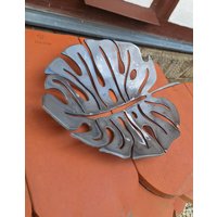 Monstera Blatt Schale Handgeschmiedet Aus Metall - Deko von MetalArtVicki