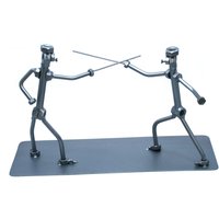 Benutzerdefinierte Fechtfigur Metallskulptur, Personalisierte Geschweißte Metallkunst, Lustiges Fecht-Trainer-Geschenk, Recycelte Metallkunst von MetalDioramaWoodArt