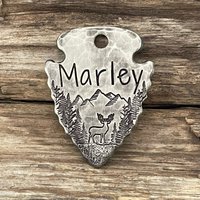 Dog Tag, Erkennungsmarke Für Hunde, Tags, Pfeilspitze Mittel Pfeilspitze, Wild Deer Mountain, Personalisiert, Tiermarke, 3 X cm von MetalHounds