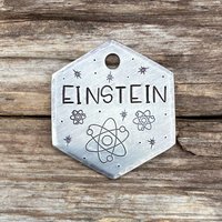 Dog Tags Für Hunde, Halsbänder, Leinen, Tag, Pet Tags, Personalisierte Hundemarke, Id Sterne, Handgestempelter Hund, Der Einstein von MetalHounds