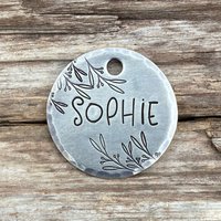 Dog Tags Für Hunde, Wild Farne, Hundemarke, Handgestempelte Floral Pet Tag von MetalHounds