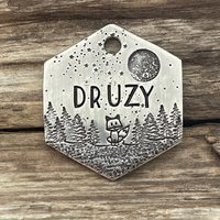 Haustier Marke, Dog Tags Für Hunde, Hund, Welpe, Katze, Personalisiert, Halsbandmarke, Fuchs, Bäume, Mond, Sterne, Berg, The Moonlight Glen von MetalHounds