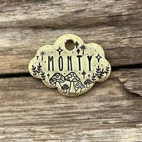 Mini Dog Tag, Hundemarke Für Hunde, Erkennungsmarke, Hundemarke, Katzenmarke, Pilz Wolke, Personalisiert, Metall Windhunde Mini, 1 X 3/4 Zoll von MetalHounds