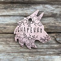 Wolf Tag, Hundemarke Für Hunde, Hand Gestempelt, Hundemarke, Blumen, Blumen Personalisiert, Hund Id, Haustier-Id-Marke, Poppy von MetalHounds