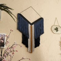 Regen Metall Makramee Wandbehang, Boho Garn Wanddekor, Dreieck Blautöne Moderne Makramee, Wandteppich von MetalWallLetter