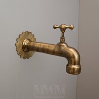 Antiker Messing-Hahn-Hahn Für Badewanne Und Brunnen - Handgemachter Zapfen-Hahn von MetalWorksMorocco