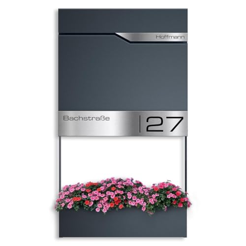 Metzler Briefkasten Anthrazit RAL 7016 mit Blumenkasten, Zeitungsfach und Hausnummer – Wandbriefkasten personalisiert Laser Gravur – Postkasten mit Namensschild wasserdicht & rostfrei | Siebert Frame Metzler Briefkasten Anthrazit RAL 7016 mit Blumenkasten, Zeitungsfach und Hausnummer – Wandbriefkasten personalisiert Laser Gravur – Postkasten mit Namensschild wasserdicht & rostfrei | Siebert Frame von Metzler