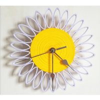 Wanduhr, Gänseblümchen-Uhr, Papieruhr, Gänseblümchen-Design, Blumenuhr, Papier-Jubiläumsgeschenk, Wohnkultur von MiGiraLaCesta