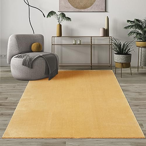 Mia´s Teppiche Comfort Moderner Flauschiger Kurzflor Teppich, Anti-Rutsch Unterseite, Waschbar bis 30 Grad, Super Soft, Felloptik, Gold, 120 x 170 cm von Mia's Teppich