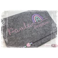 Zeugnismappe Herz Filz Rosa Mädchen Personalisiert Name Zeugnis Einschulung Schule Schulstart Regenbogen von MiaAnin