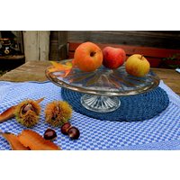 Tortenplatte Aus Glas, Kucheteller Mit Fuß, Pressglas Tortenteller 50Er Jahre, Glaskäseplatte, Partygeschirr, Mid-Century Kaffeegeschirr Tortenplatte Aus Glas, Kucheteller Mit Fuß, Pressglas Tortenteller 50Er Jahre, Glaskäseplatte, Partygeschirr, Mid-Century Kaffeegeschirr von MiabellaImPott