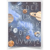 Weltraumabenteuer - Planeten Mit Alphabet Poster, Weltall Kinderzimmer Poster von MicaMicaWalldeco