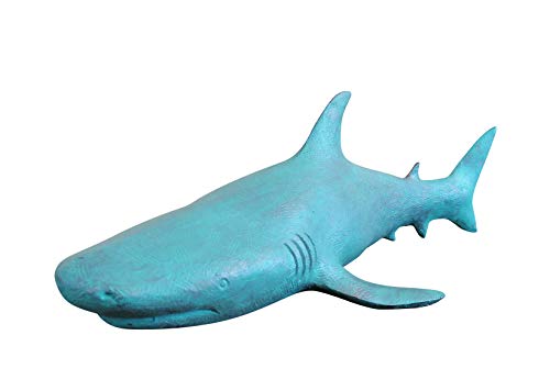MichaelNoll Hai Haifisch Fisch Dekofigur Statue Skulptur Polyresin Modern - Maritime Deko für Wohnung Holz-Optik Grün - Dekoration für Wohnzimmer, Schlafzimmer oder Badezimmer - 41,5x18,5x13H cm von MichaelNoll