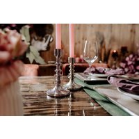 2Er Set Kerzenständer Kerzenhalter Aluminium Silber Deko - Kerzenleuchter Modern Für Stabkerzen Dekoration Wohnzimmer H 15 Und 19 cm von MichaelNollDE