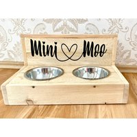 Futterstation, Hundebar, Personalisierter Fressnapf, Hunde Futterstation Mit Namen, Vintage, Upcycling Look von Michaminusmyshop