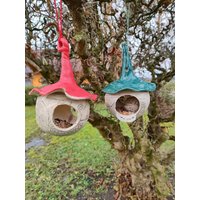Futterkugel, Futterhaus, Vogelfutter, Keramik, Gartenkeramik, Winterfutter, Hängend, Handarbeit, Unikat von MichasToepferheisl