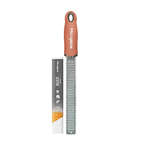 Microplane Zester Küchenreibe in Zimt-Orange für Zitrusfrüchte, Parmesan, Ingwer, Schokolade & Muskatnuss mit feiner Edelstahlklinge - Made in USA von Microplane