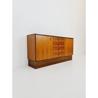 Midcentury German Vintage Walnut & Brass Sideboard, 1960S Midcentury German Vintage Walnut & Brass Sideboard, 1960S von MidAgeVintageDE