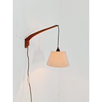 Swidish Oak Wall Lamp By Luxus Vittsiö 1960S Swidish Oak Wall Lamp By Luxus Vittsiö 1960S von MidAgeVintageDE