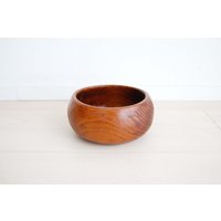 Mid Century Modern Geschwungene Massive Teak Schale von MidCentury55