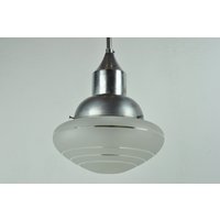 Bauhaus Pendelleuchte, Lampe, Beleuchtung, Chromlampe, Leuchte, Pendelleuchte von MidCenturyEU